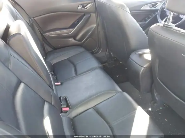 3MZBN1V73HM114277 2017 MAZDA 3 - Image 8