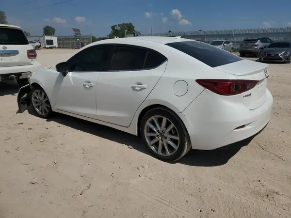3MZBN1V73HM117065 2017 MAZDA 3 - Image 2
