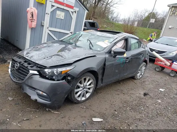 3MZBN1V73HM122962 2017 MAZDA 3 - Image 2