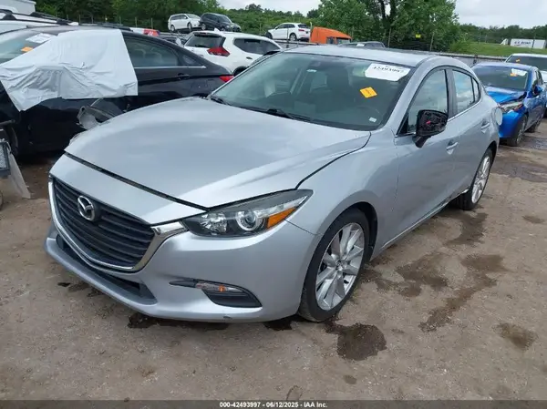 3MZBN1V73HM151863 2017 MAZDA 3 - Image 2
