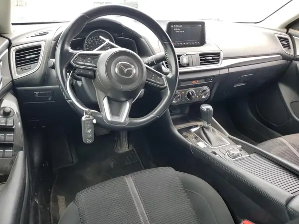 3MZBN1V73JM257333 2018 MAZDA 3 - Image 8