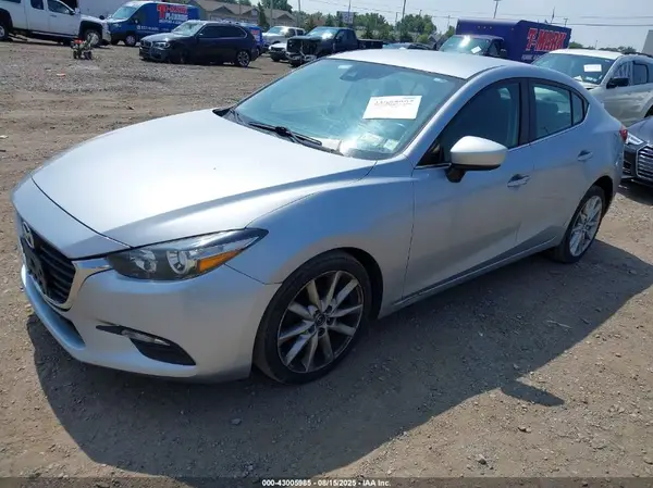 3MZBN1V74HM110674 2017 MAZDA 3 - Image 2