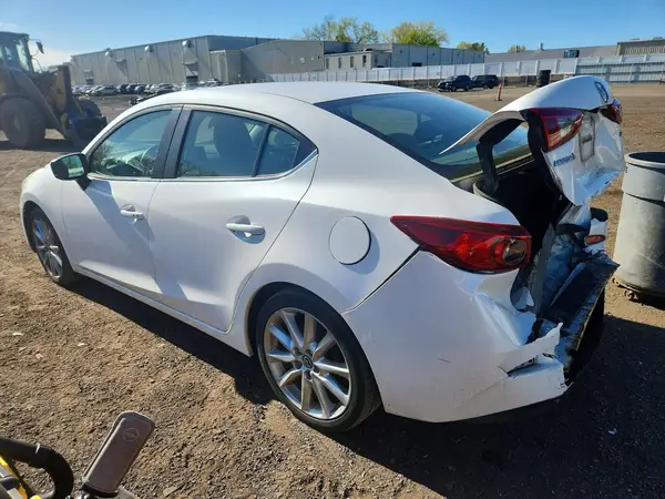 3MZBN1V74HM113512 2017 MAZDA 3 - Image 2