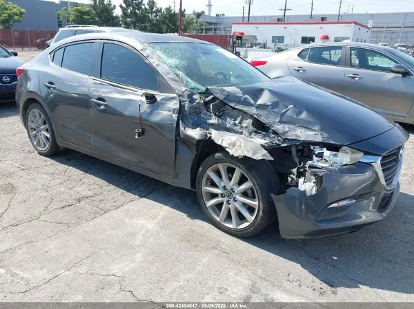 3MZBN1V74HM119875 2017 MAZDA 3 - Image 1