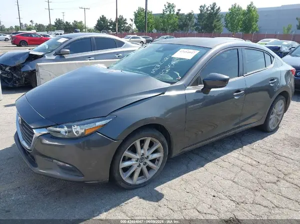 3MZBN1V74HM119875 2017 MAZDA 3 - Image 2