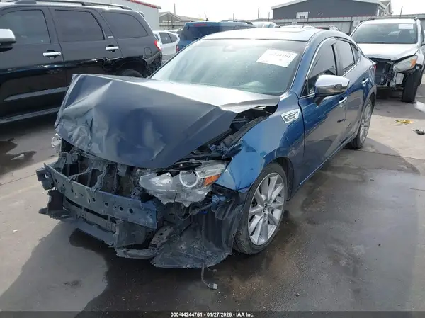 3MZBN1V74HM123487 2017 MAZDA 3 - Image 2