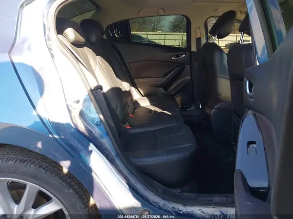 3MZBN1V74HM123487 2017 MAZDA 3 - Image 8