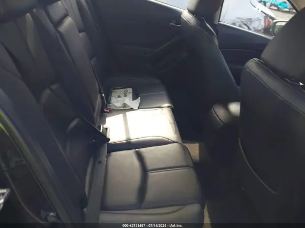 3MZBN1V74HM128575 2017 MAZDA 3 - Image 8