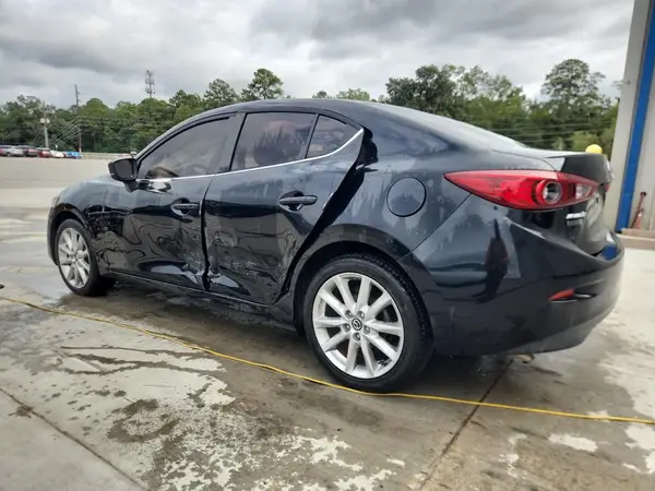 3MZBN1V75HM105502 2017 MAZDA 3 - Image 2