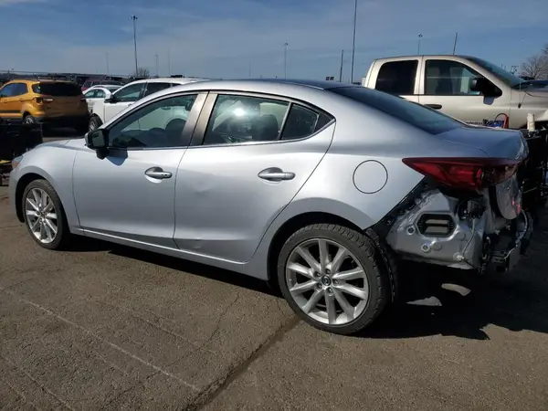 3MZBN1V75HM106813 2017 MAZDA 3 - Image 2