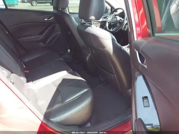 3MZBN1V75HM114684 2017 MAZDA 3 - Image 8