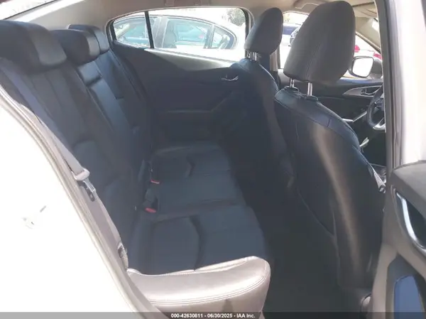 3MZBN1V75HM115091 2017 MAZDA 3 - Image 8