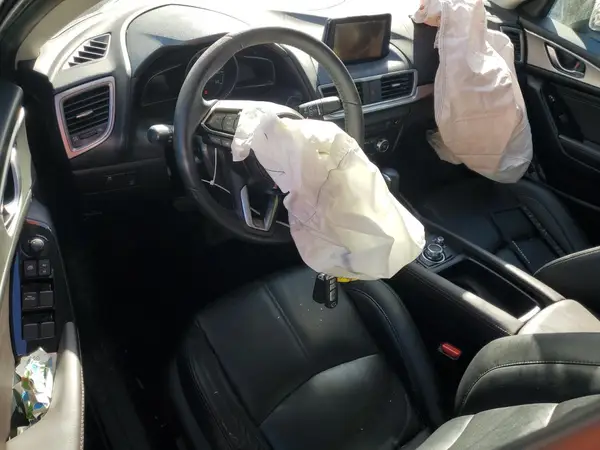 3MZBN1V75HM115236 2017 MAZDA 3 - Image 8
