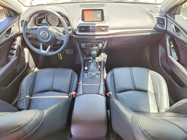 3MZBN1V75HM123627 2017 MAZDA 3 - Image 8