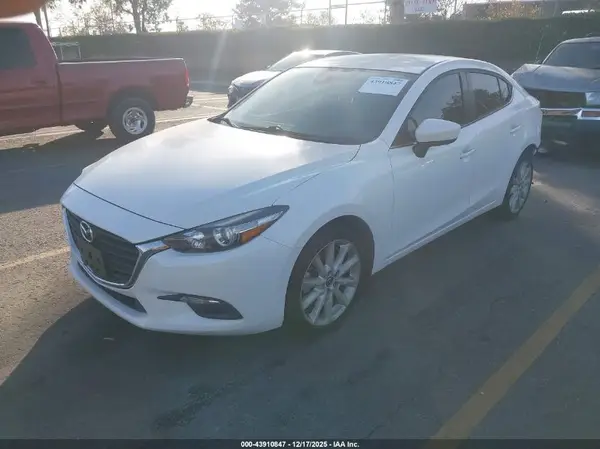 3MZBN1V75HM128486 2017 MAZDA 3 - Image 2