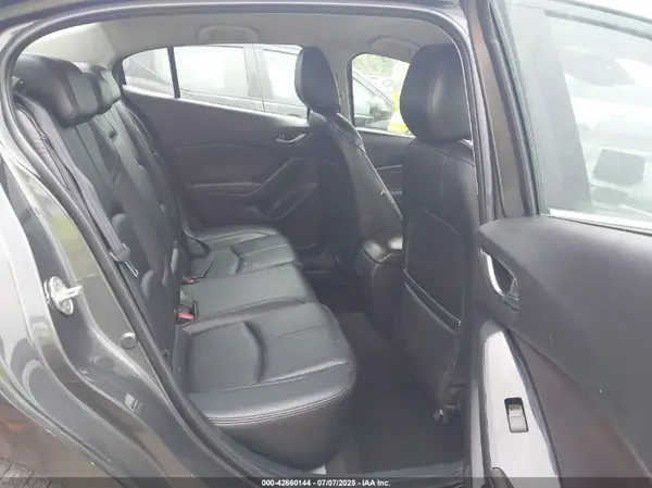 3MZBN1V75HM135518 2017 MAZDA 3 - Image 8