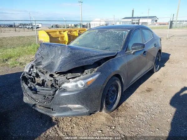 3MZBN1V75JM219053 2018 MAZDA 3 - Image 2
