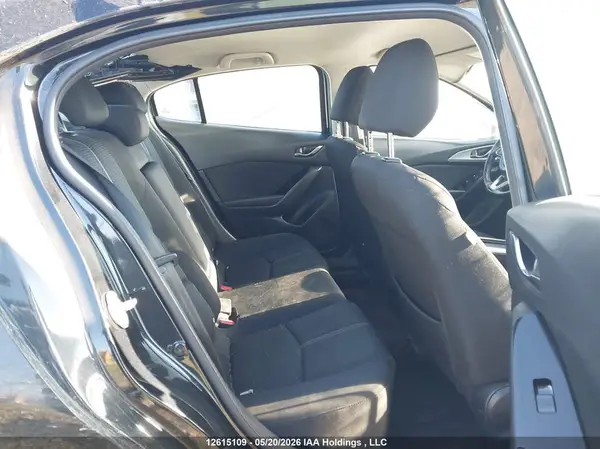 3MZBN1V75JM219053 2018 MAZDA 3 - Image 8