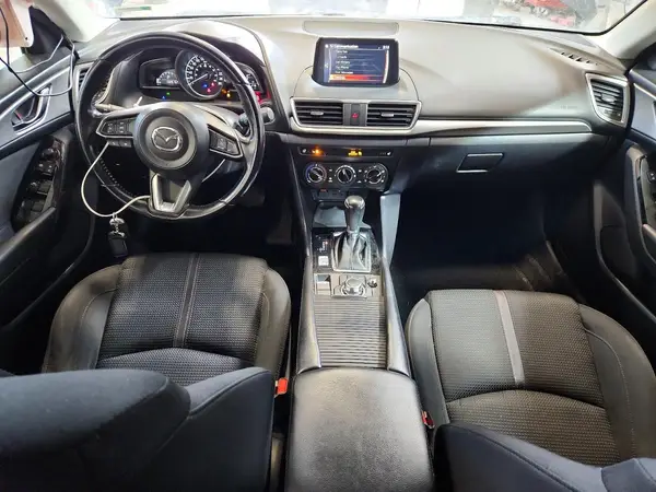 3MZBN1V75JM225063 2018 MAZDA 3 - Image 8