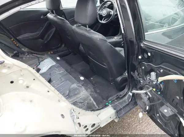 3MZBN1V76HM102429 2017 MAZDA 3 - Image 8