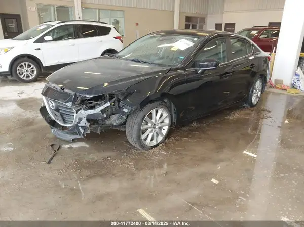 3MZBN1V76HM104245 2017 MAZDA 3 - Image 2