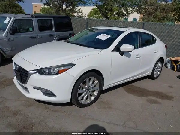 3MZBN1V76HM113477 2017 MAZDA 3 - Image 2