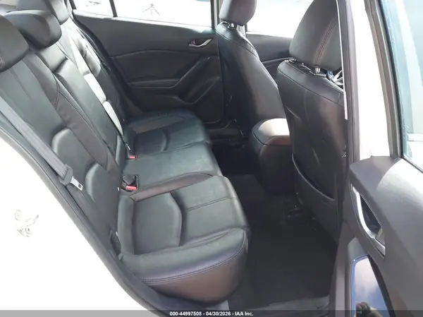 3MZBN1V76HM113477 2017 MAZDA 3 - Image 8