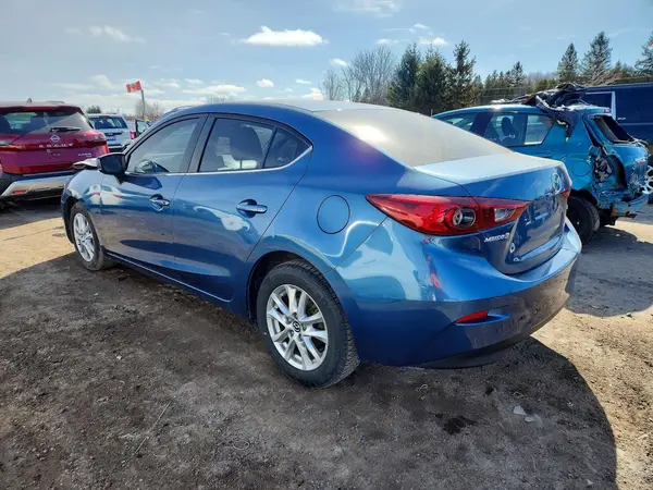 3MZBN1V76HM122132 2017 MAZDA 3 - Image 2