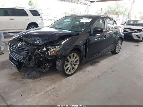 3MZBN1V77HM102388 2017 MAZDA 3 - Image 2