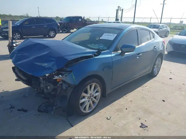 3MZBN1V77HM110927 2017 MAZDA 3 - Image 2