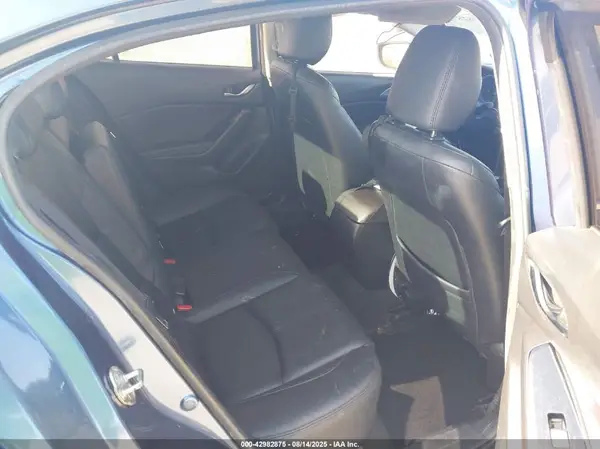3MZBN1V77HM110927 2017 MAZDA 3 - Image 8