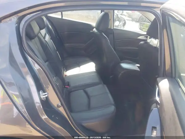 3MZBN1V77HM112824 2017 MAZDA 3 - Image 8