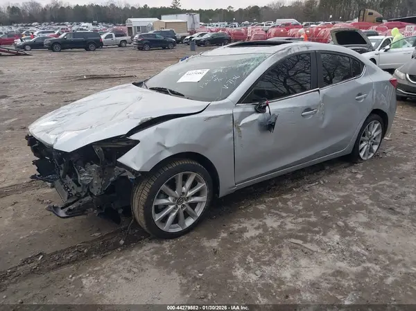 3MZBN1V77HM117196 2017 MAZDA 3 - Image 2