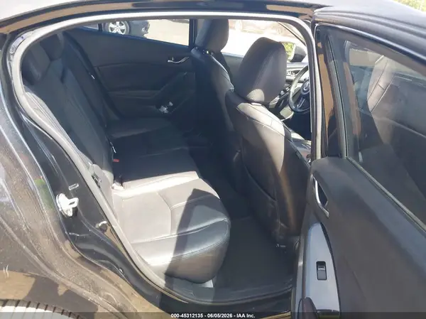 3MZBN1V77HM118364 2017 MAZDA 3 - Image 8