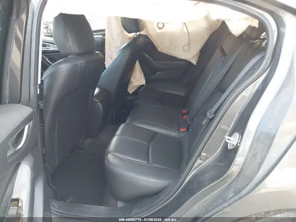 3MZBN1V77HM120390 2017 MAZDA 3 - Image 8