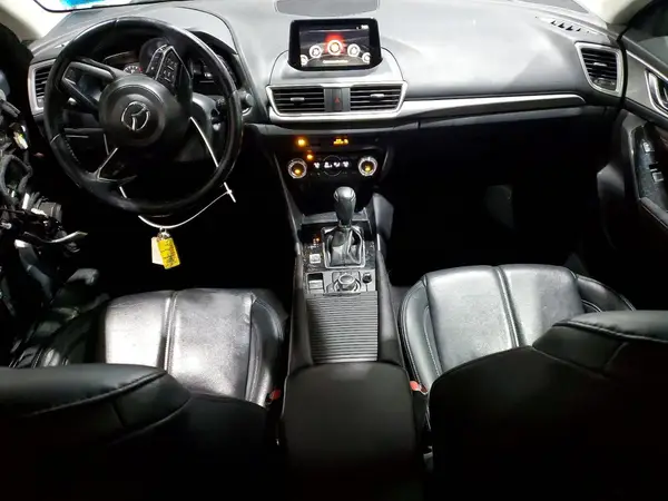 3MZBN1V77HM148402 2017 MAZDA 3 - Image 8