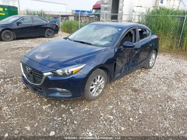 3MZBN1V77JM250241 2018 MAZDA 3 - Image 2