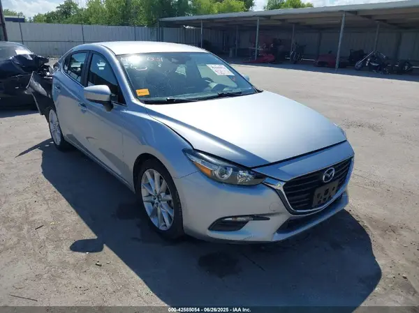 3MZBN1V78HM104537 2017 MAZDA 3 - Image 1
