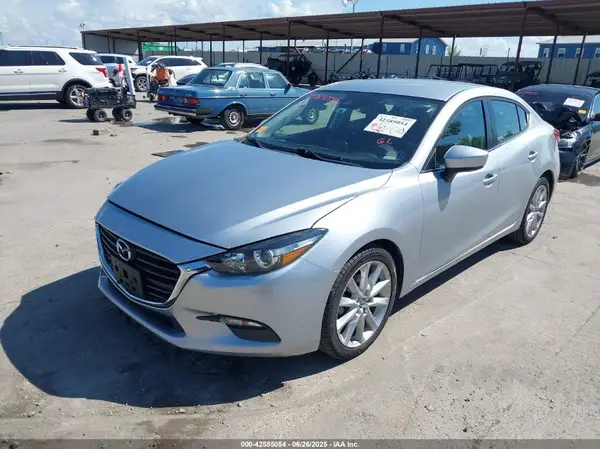 3MZBN1V78HM104537 2017 MAZDA 3 - Image 2