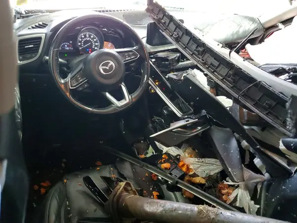 3MZBN1V78HM106126 2017 MAZDA 3 - Image 8