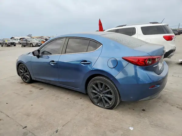 3MZBN1V78HM112556 2017 MAZDA 3 - Image 2
