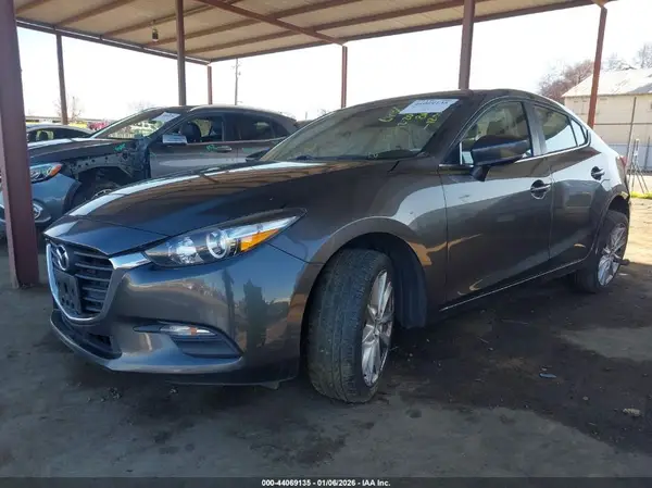 3MZBN1V78HM122522 2017 MAZDA 3 - Image 2