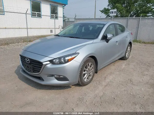 3MZBN1V78JM251673 2018 MAZDA 3 - Image 2