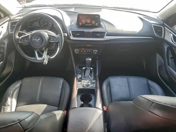 3MZBN1V79HM105454 2017 MAZDA 3 - Image 8