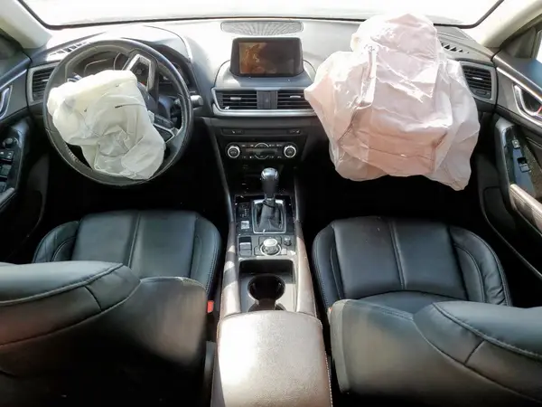 3MZBN1V79HM106815 2017 MAZDA 3 - Image 8