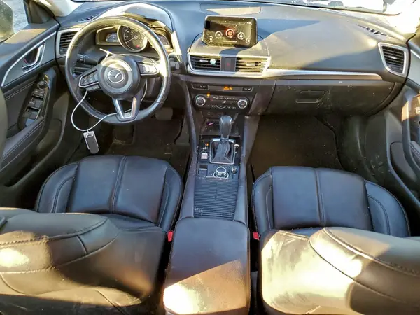 3MZBN1V79HM121928 2017 MAZDA 3 - Image 8
