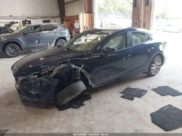 3MZBN1V79HM131665 2017 MAZDA 3 - Image 2