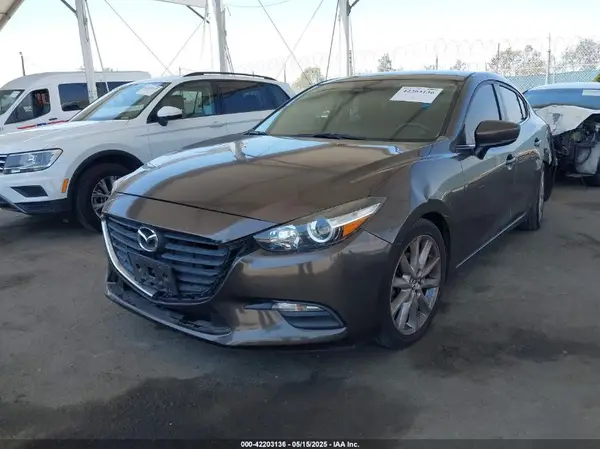 3MZBN1V79HM136753 2017 MAZDA 3 - Image 2