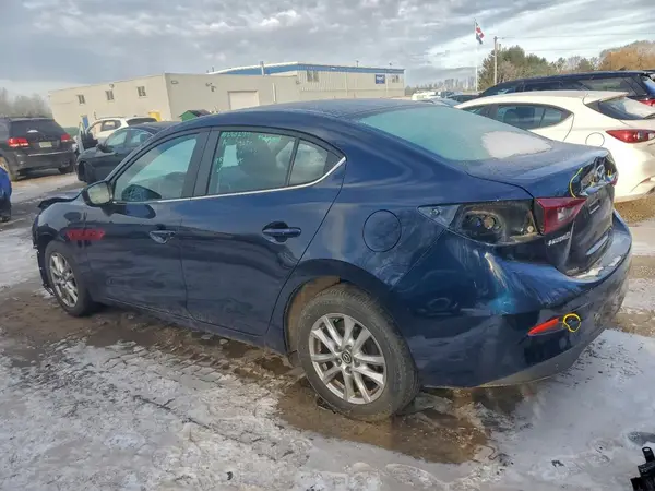 3MZBN1V79JM226054 2018 MAZDA 3 - Image 2