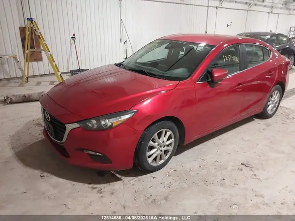 3MZBN1V79JM243565 2018 MAZDA 3 - Image 2
